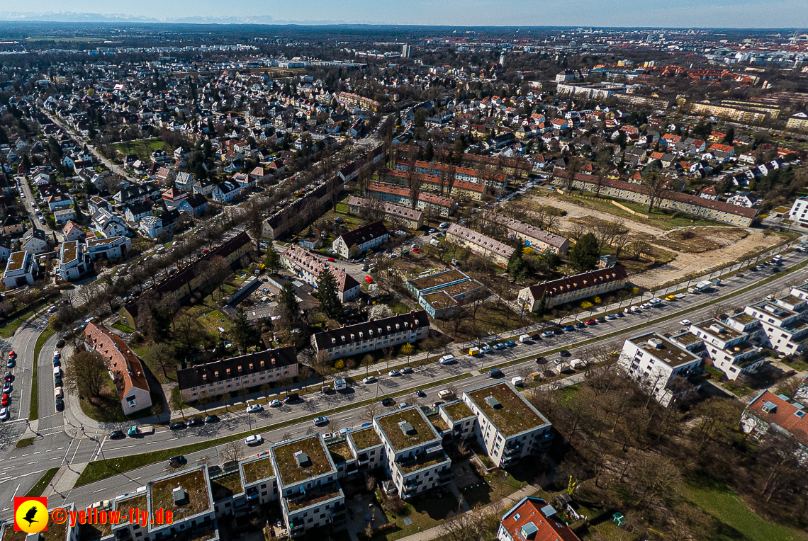 21.03.2023 - Luftbilder von der Baustelle Maikäfersiedlung in Berg am Laim